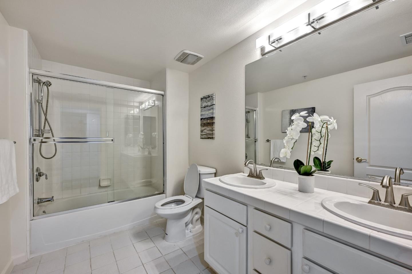 Detail Gallery Image 16 of 24 For 860 Meridian Bay Ln #343,  Foster City,  CA 94404 - 3 Beds | 2 Baths