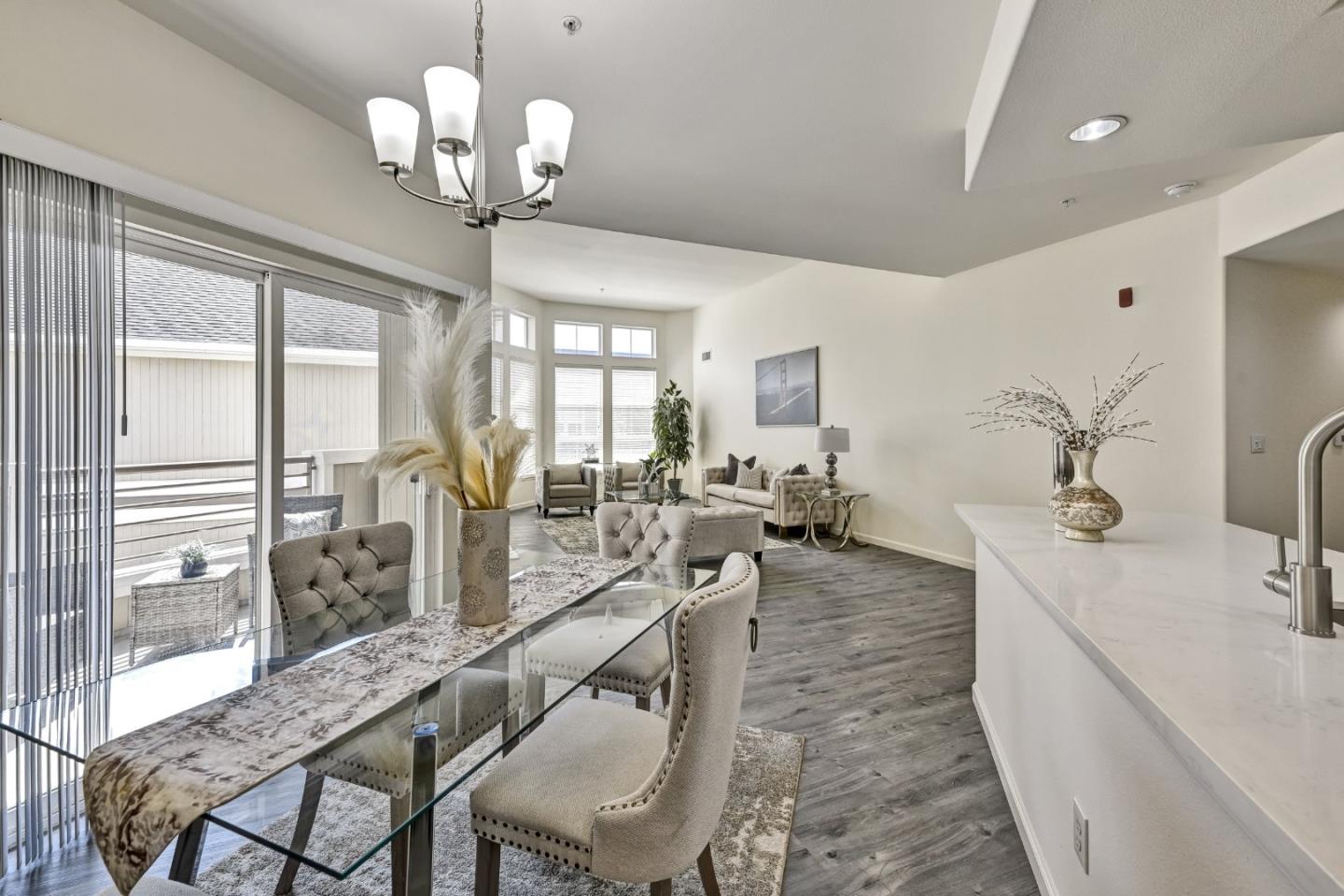 Detail Gallery Image 4 of 24 For 860 Meridian Bay Ln #343,  Foster City,  CA 94404 - 3 Beds | 2 Baths