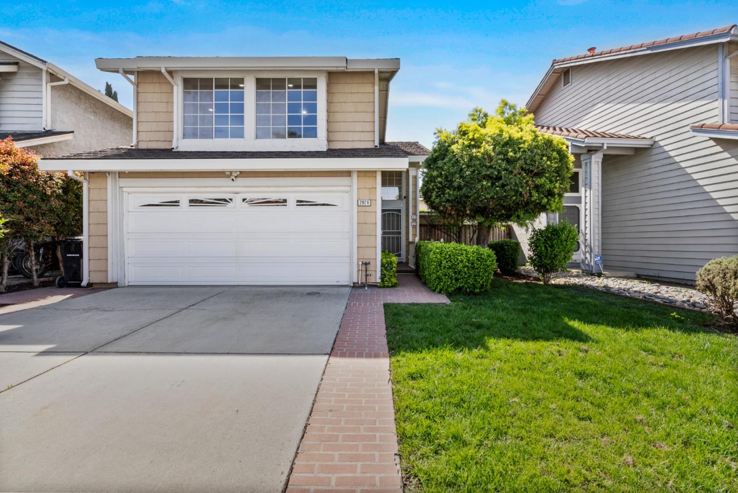 Detail Gallery Image 1 of 29 For 2926 Vista Creek Dr, San Jose,  CA 95133 - 3 Beds | 2/1 Baths