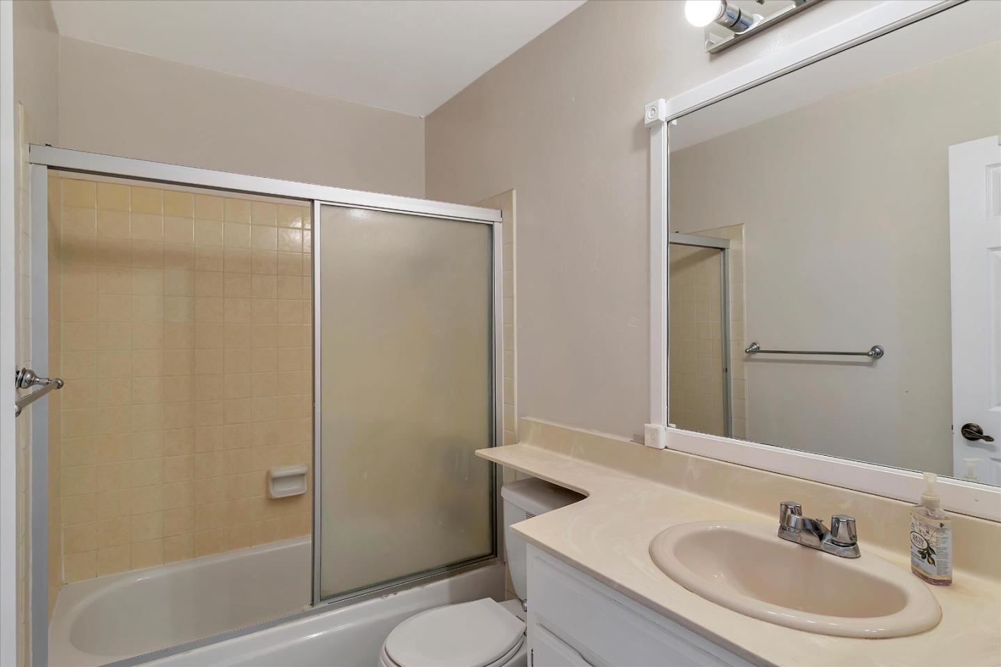 Detail Gallery Image 11 of 21 For 4744 Durango River Ct, San Jose,  CA 95136 - 3 Beds | 2/1 Baths