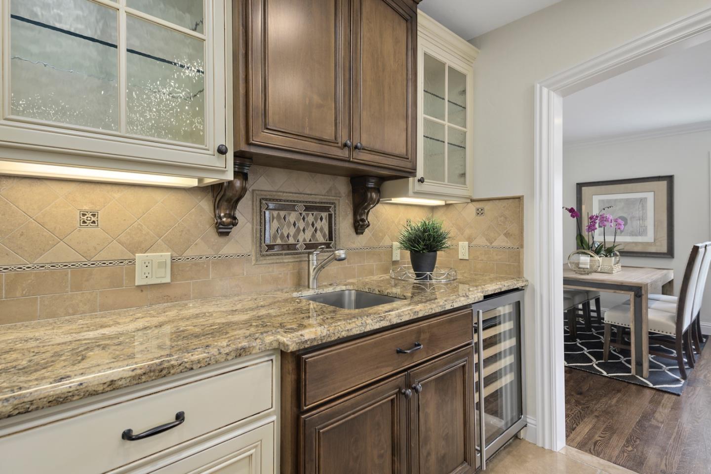 Detail Gallery Image 15 of 38 For 254 Alberta Ave, San Carlos,  CA 94070 - 3 Beds | 2 Baths