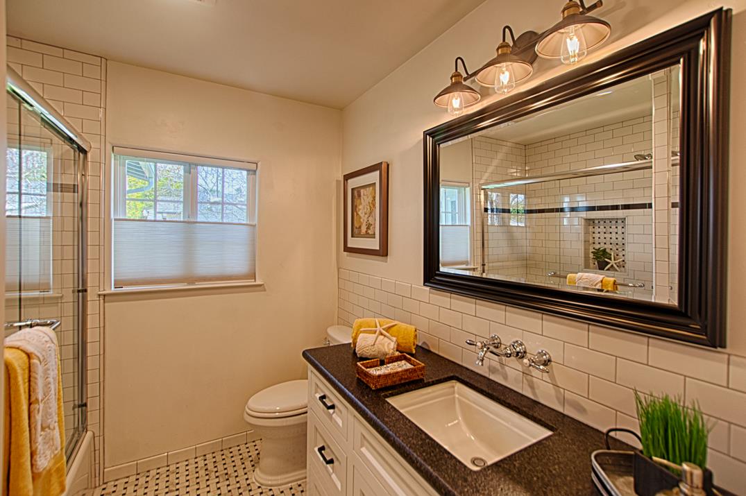 Detail Gallery Image 16 of 27 For 402 Buena Vista Dr, Watsonville,  CA 95076 - 2 Beds | 2 Baths