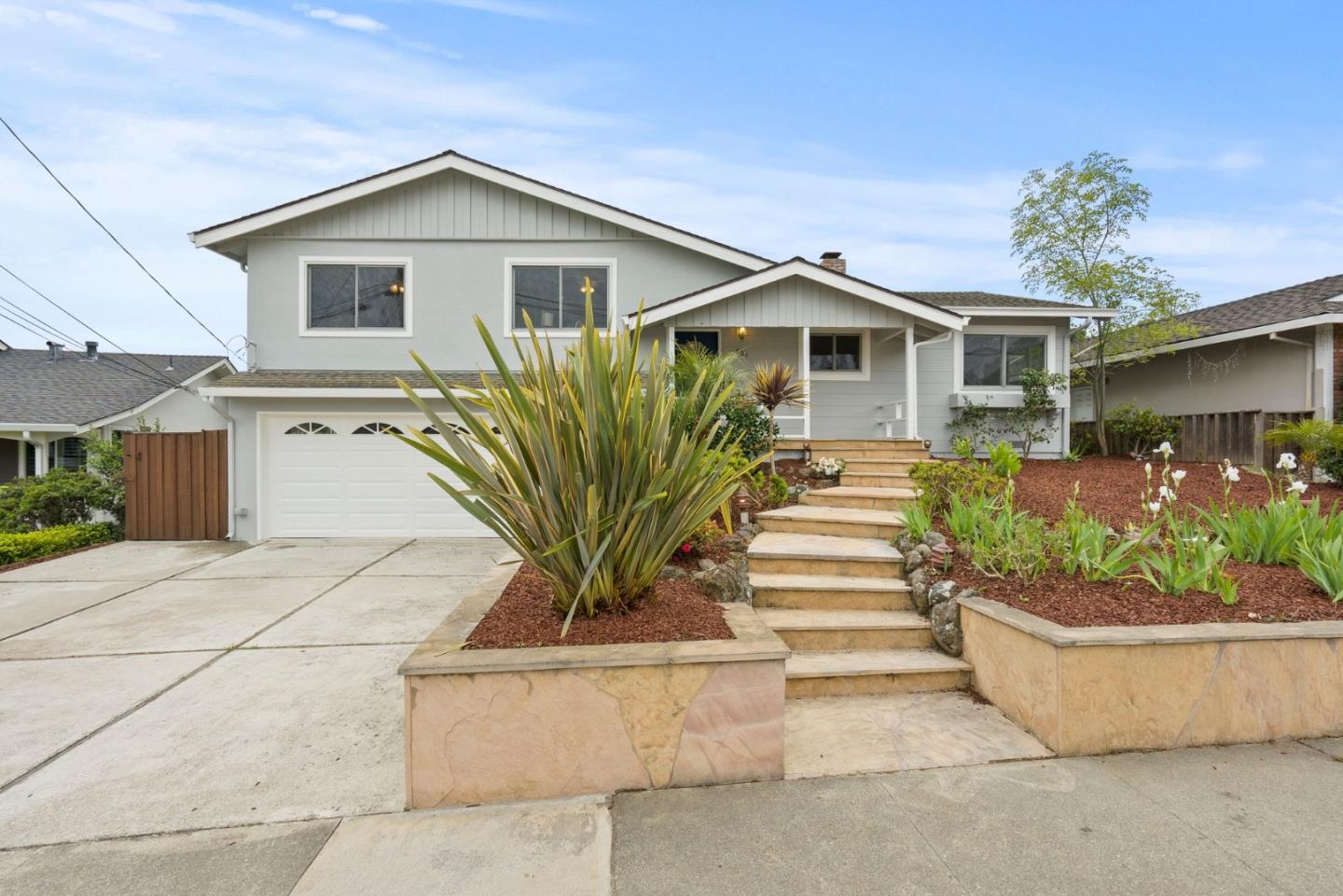 Photo of 804 Bauer Dr in San Carlos, CA