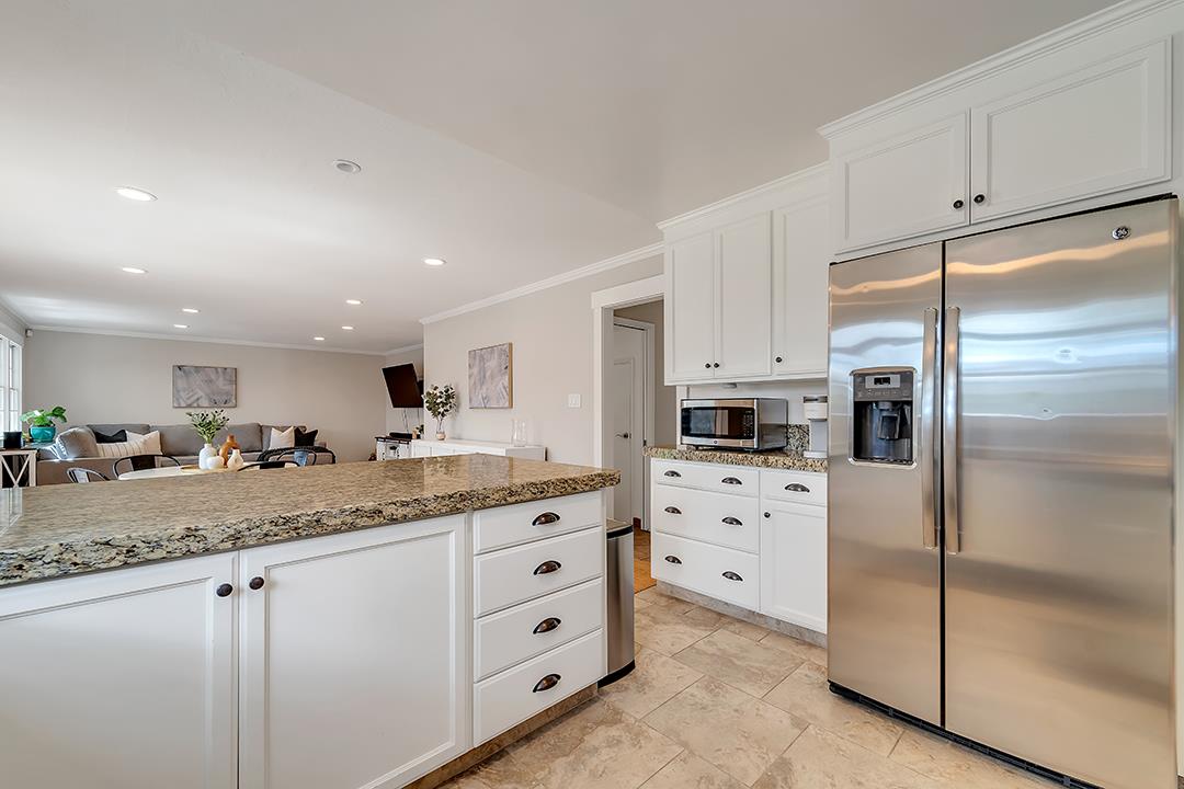 Detail Gallery Image 11 of 51 For 1794 Potrero Dr, San Jose,  CA 95124 - 4 Beds | 2/1 Baths