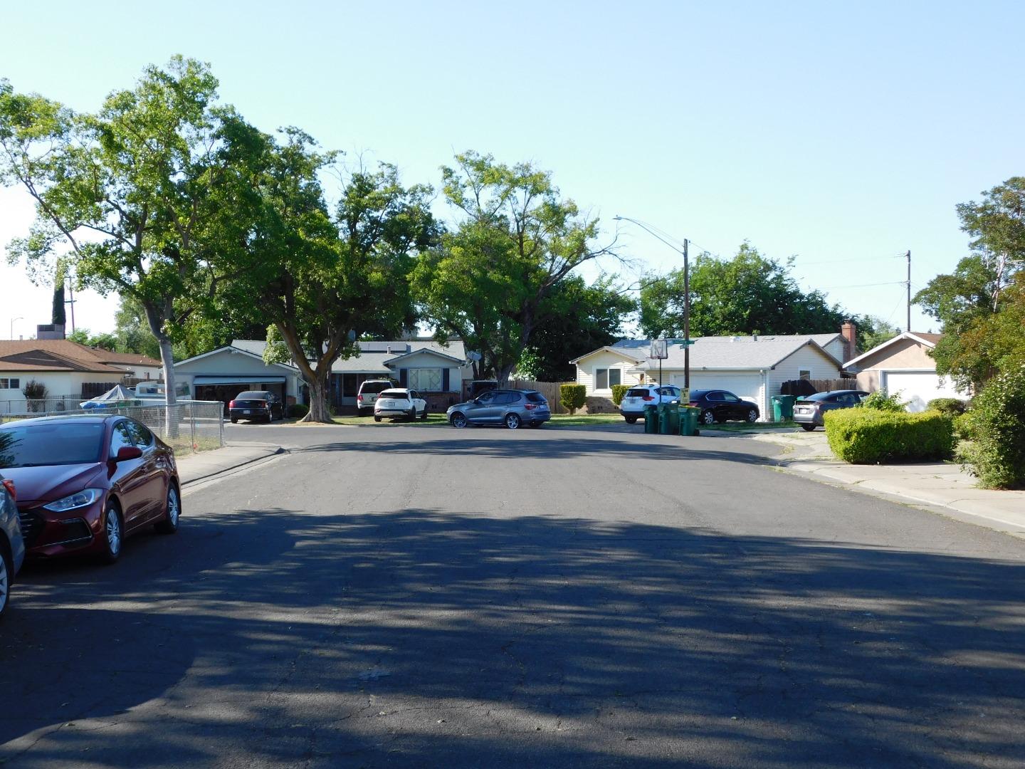 5833 Linda Sue Dr, Stockton, CA 95207 photo 5