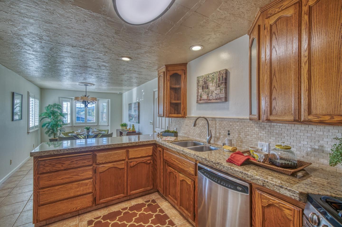 Detail Gallery Image 12 of 49 For 222 Sunset Ter, Scotts Valley,  CA 95066 - 3 Beds | 2 Baths