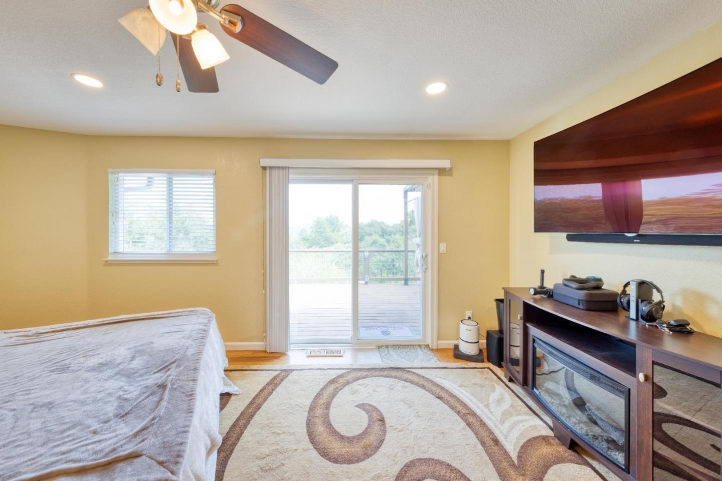 Detail Gallery Image 22 of 41 For 19608 Brentwood Ct, Salinas,  CA 93907 - 3 Beds | 2/1 Baths