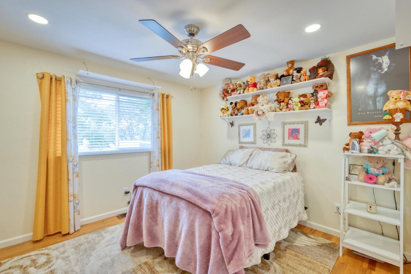 Detail Gallery Image 24 of 41 For 19608 Brentwood Ct, Salinas,  CA 93907 - 3 Beds | 2/1 Baths