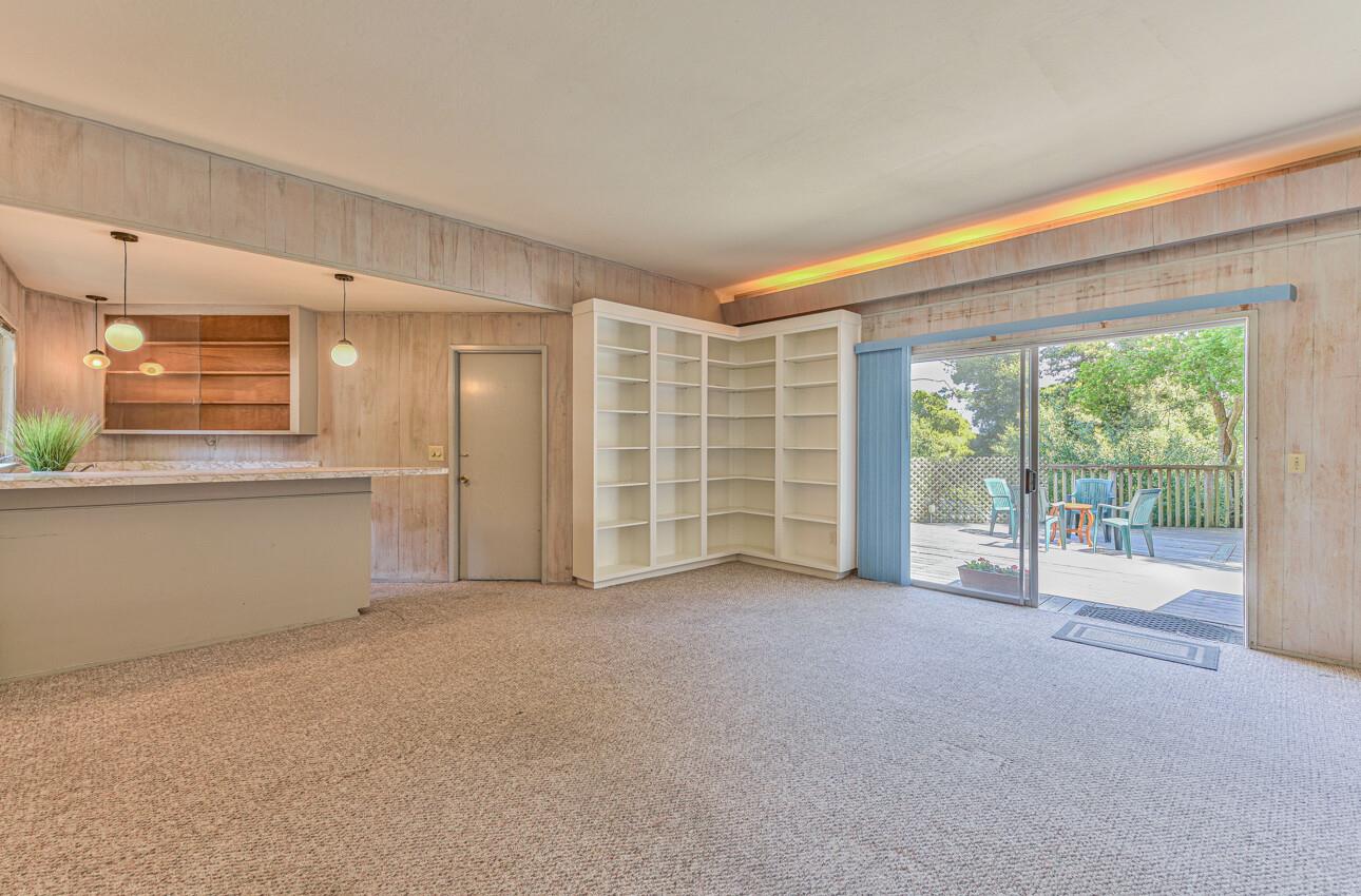 Detail Gallery Image 16 of 35 For 129 Monte Vista Dr, Monterey,  CA 93940 - 3 Beds | 2/1 Baths