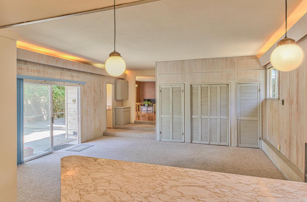 Detail Gallery Image 18 of 35 For 129 Monte Vista Dr, Monterey,  CA 93940 - 3 Beds | 2/1 Baths