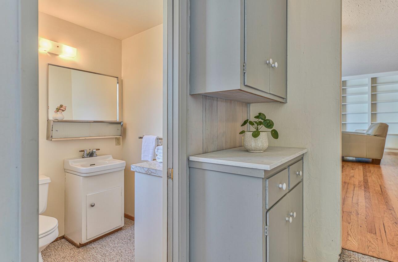 Detail Gallery Image 20 of 35 For 129 Monte Vista Dr, Monterey,  CA 93940 - 3 Beds | 2/1 Baths