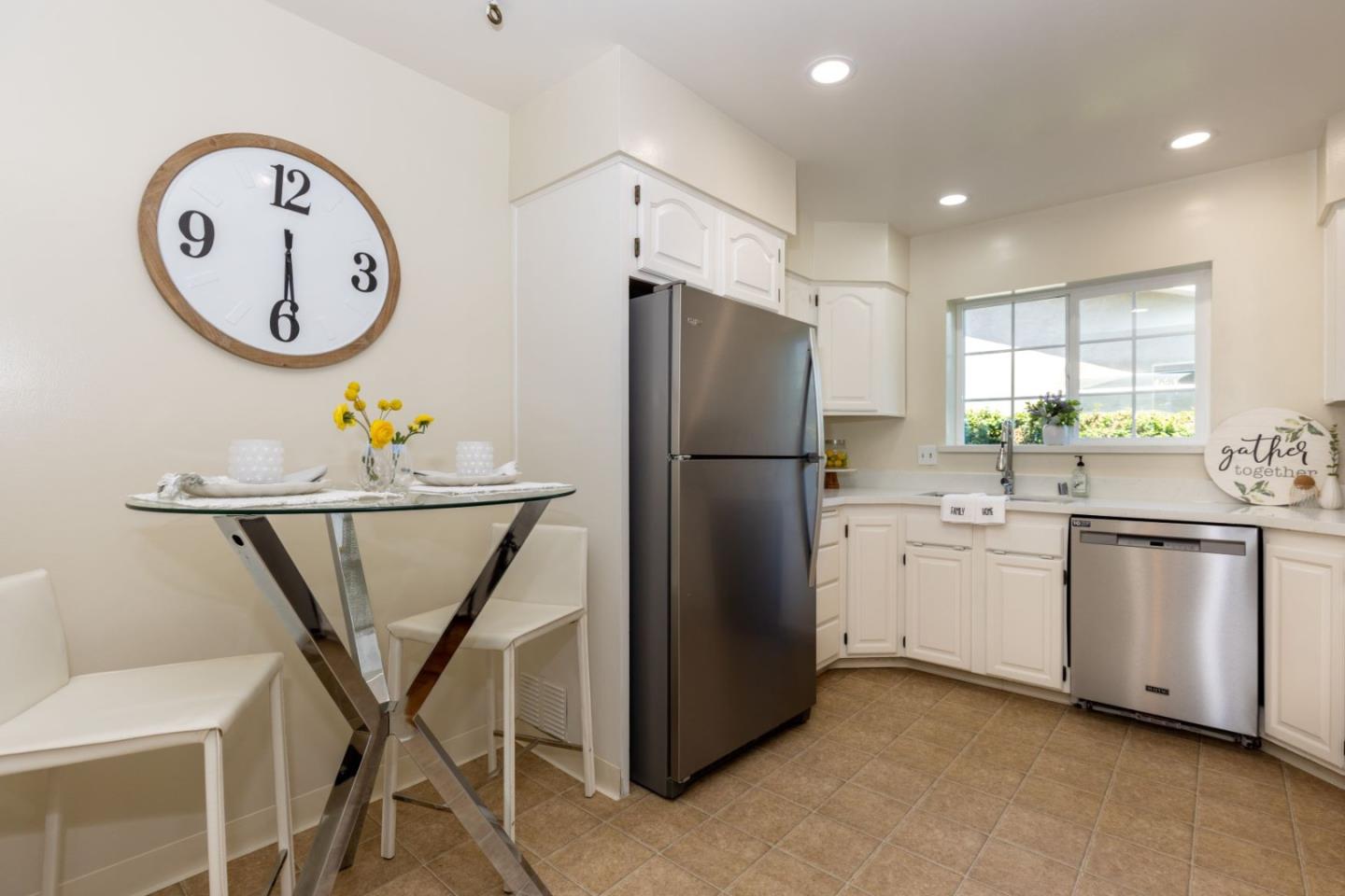 Detail Gallery Image 11 of 18 For 629 Brentwood Dr, San Jose,  CA 95129 - 3 Beds | 2 Baths