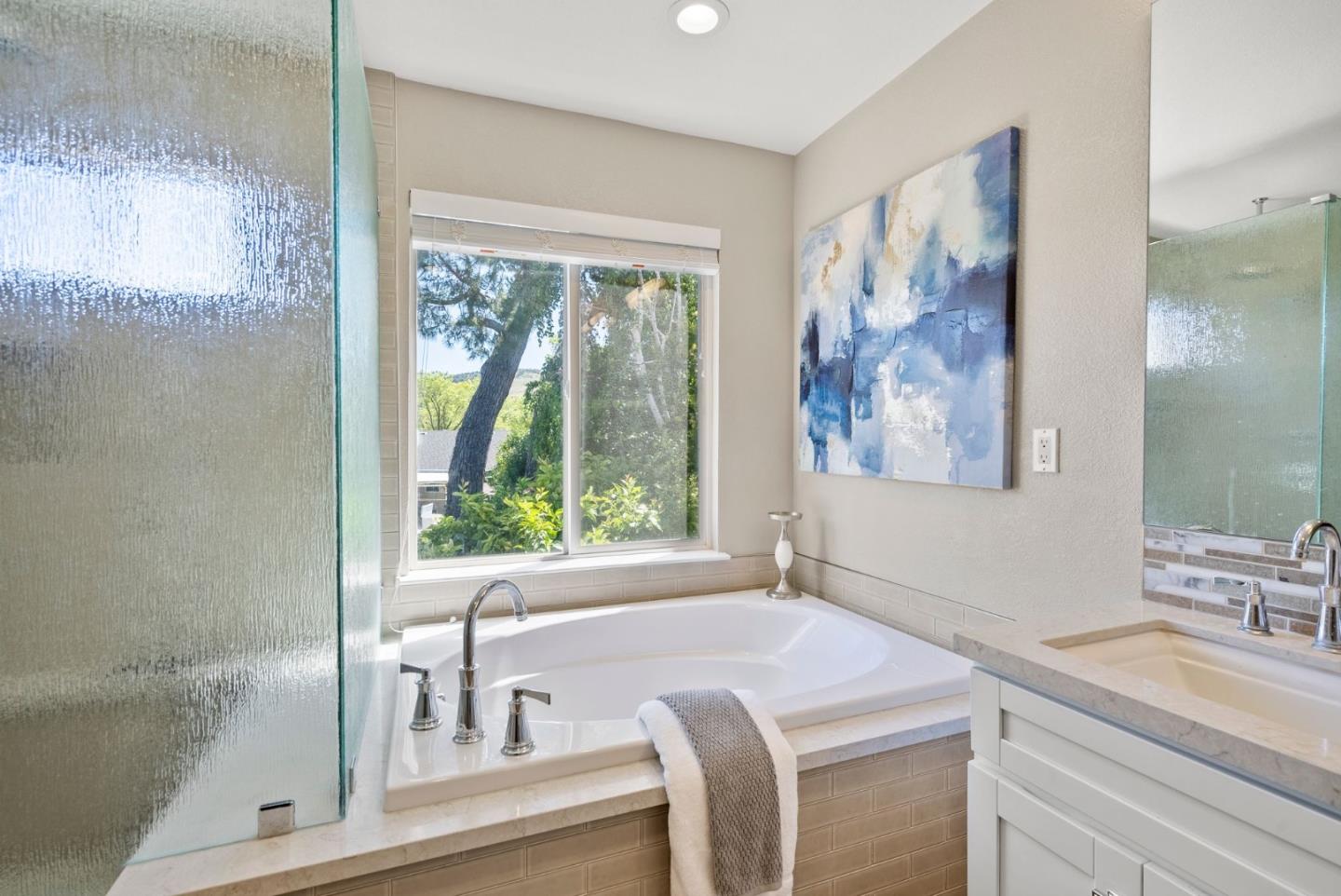 Detail Gallery Image 31 of 43 For 5990 Pala Mesa Dr, San Jose,  CA 95123 - 4 Beds | 2/1 Baths