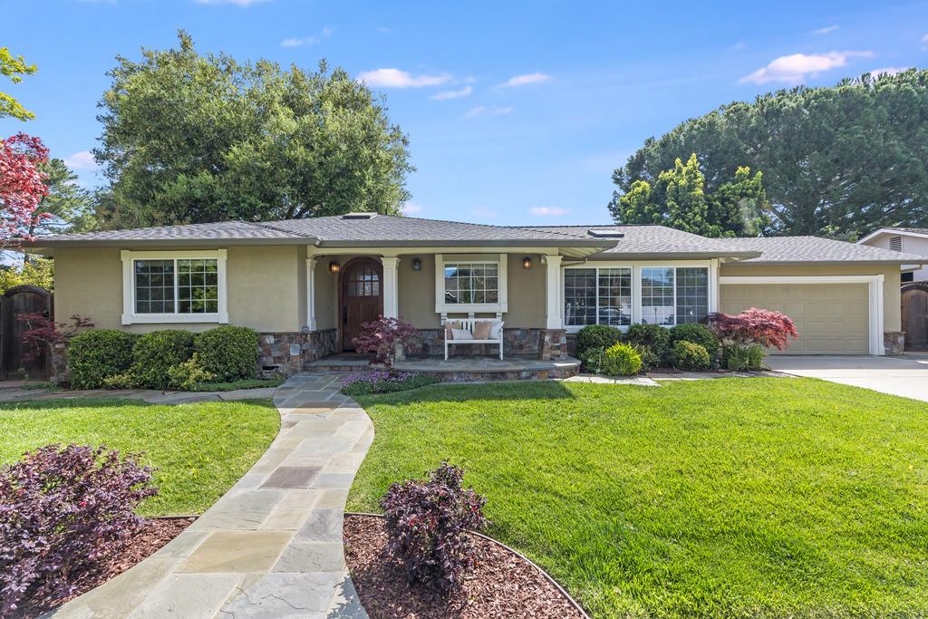Photo of 1831 Fordham Wy in Mountain View, CA