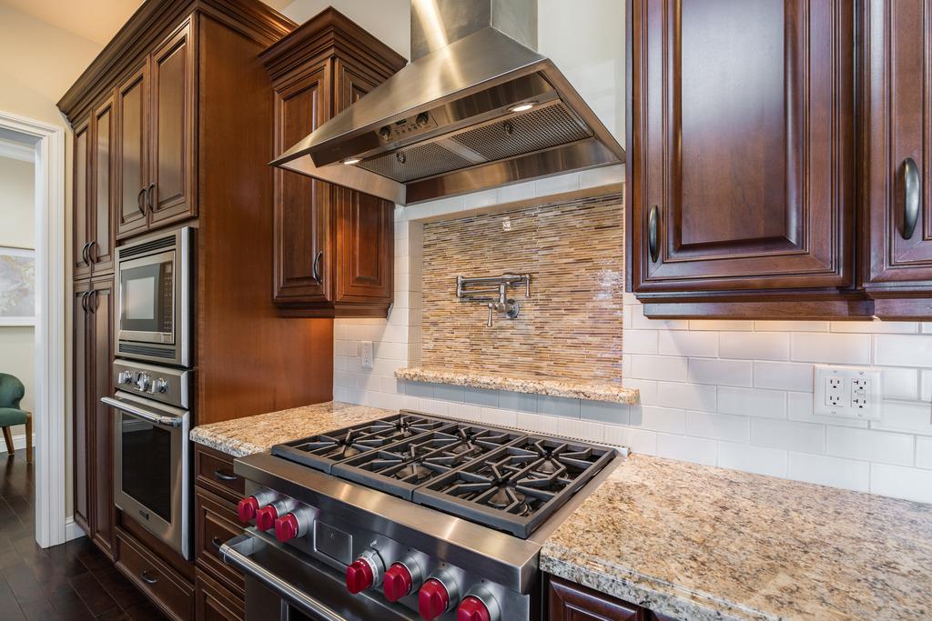 Detail Gallery Image 13 of 37 For 1831 Fordham Way, Mountain View,  CA 94040 - 3 Beds | 2 Baths