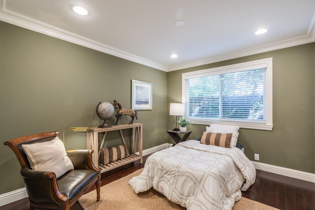 Detail Gallery Image 25 of 37 For 1831 Fordham Way, Mountain View,  CA 94040 - 3 Beds | 2 Baths