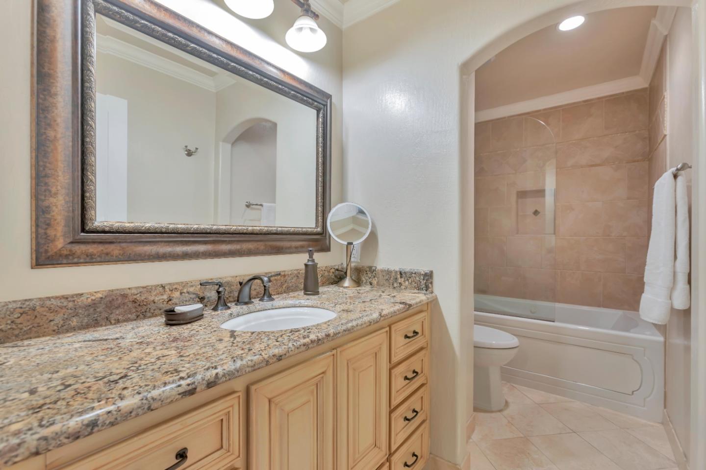Detail Gallery Image 9 of 20 For 579 Sycamore Cir, Danville,  CA 94526 - 2 Beds | 1/1 Baths
