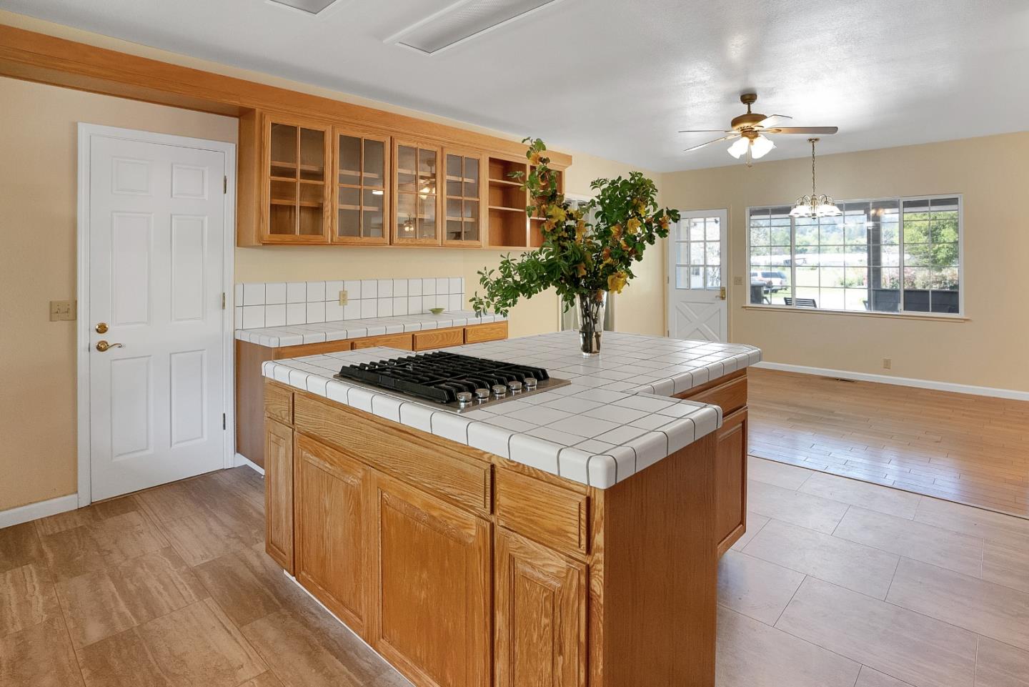 Detail Gallery Image 14 of 88 For 1277 Amesti Rd, Watsonville,  CA 95076 - 4 Beds | 2/2 Baths