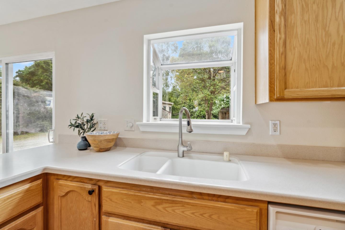 Detail Gallery Image 15 of 57 For 240 Main St, Ben Lomond,  CA 95005 - 4 Beds | 2/1 Baths