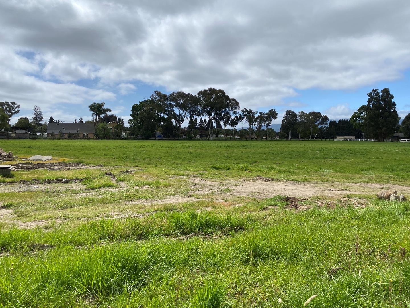 Photo of 0 Center Ave in Gilroy, CA