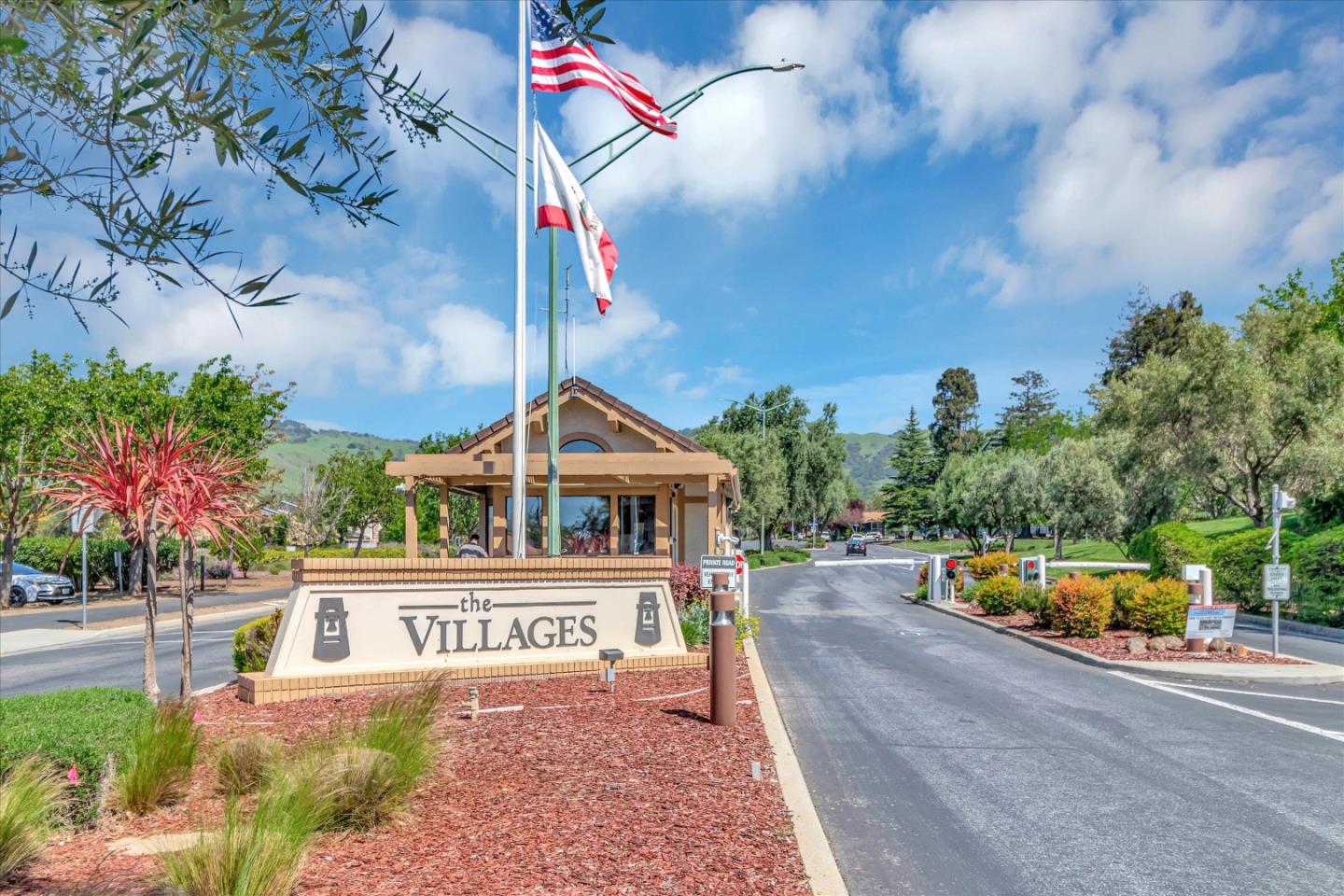 Detail Gallery Image 1 of 1 For 8118 Cabernet Ct, San Jose,  CA 95135 - 2 Beds | 2 Baths