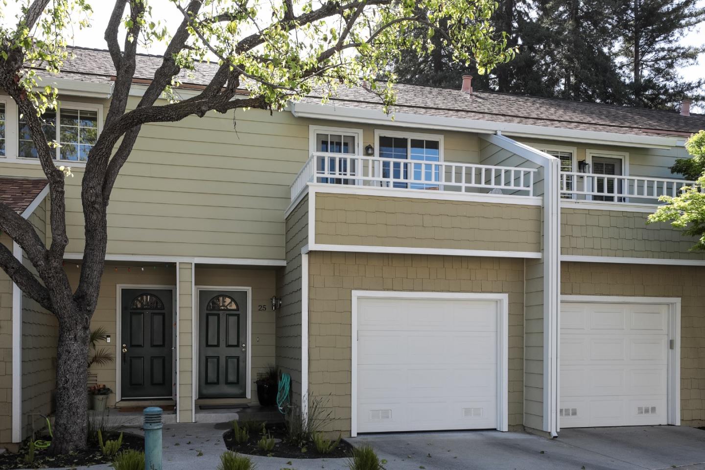 Detail Gallery Image 1 of 25 For 201 Ada Ave #25,  Mountain View,  CA 94043 - 2 Beds | 2/1 Baths