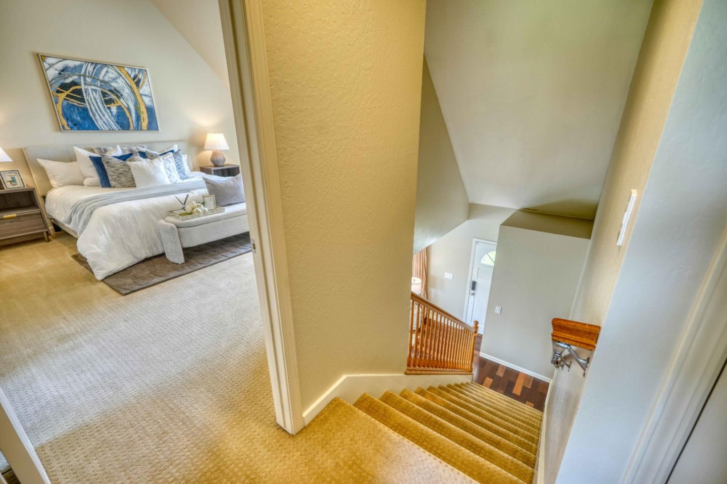 Detail Gallery Image 13 of 30 For 14 Robin Ct, East Palo Alto,  CA 94303 - 4 Beds | 2/1 Baths