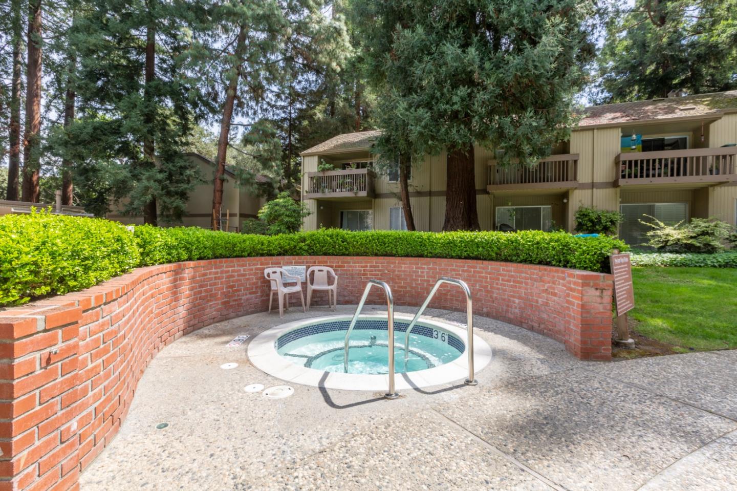 Detail Gallery Image 21 of 24 For 505 Cypress Point Dr #31,  Mountain View,  CA 94043 - 1 Beds | 1 Baths