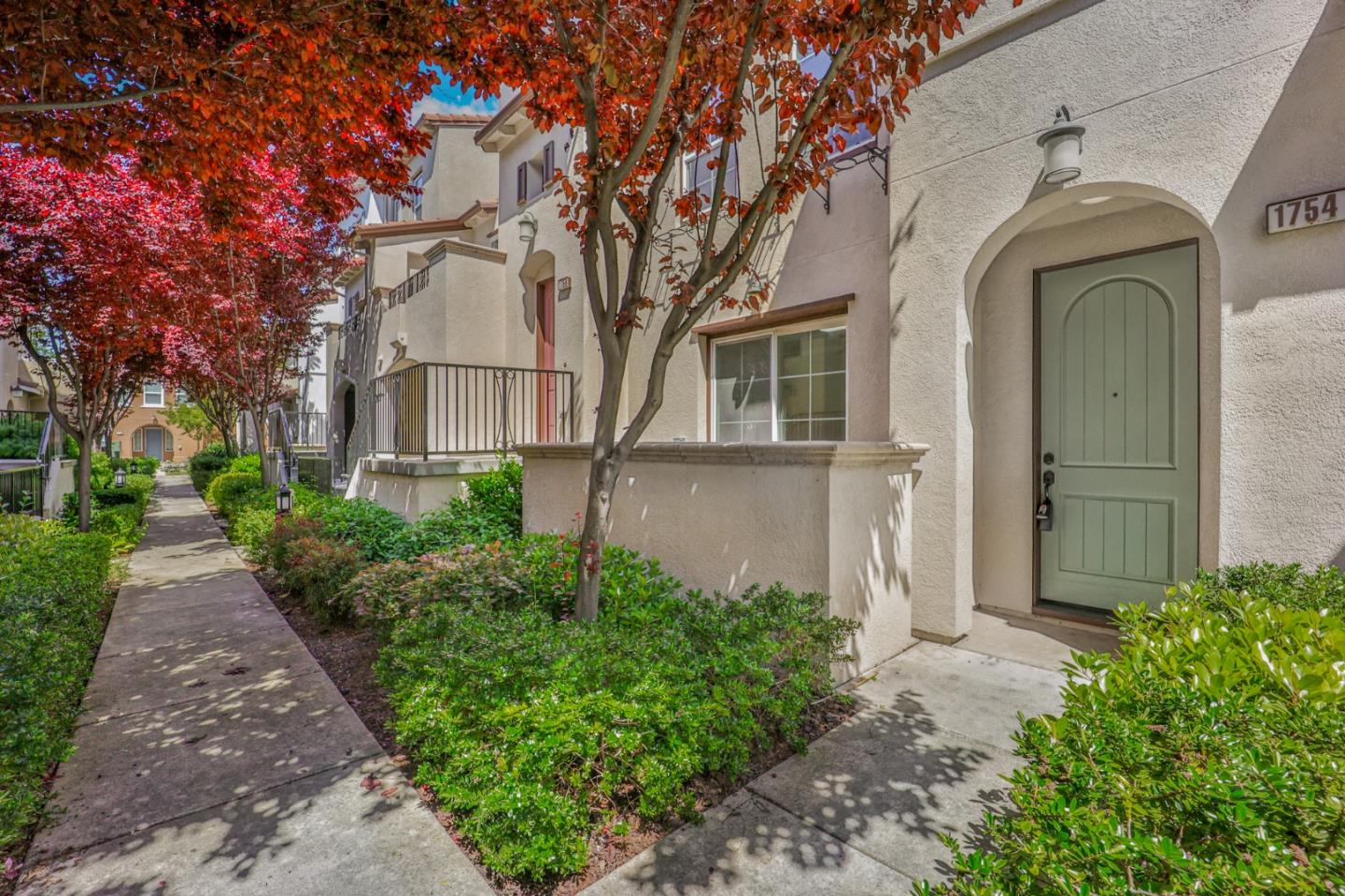 Detail Gallery Image 1 of 1 For 1754 Hillebrant Pl, Santa Clara,  CA 95050 - 3 Beds | 3/1 Baths