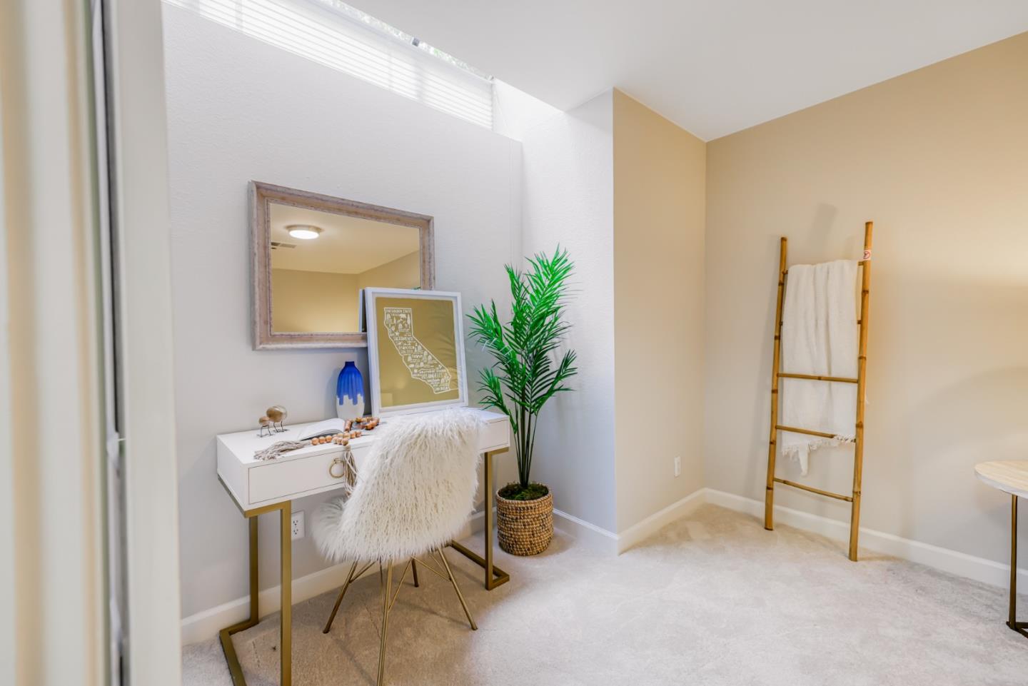 Detail Gallery Image 22 of 41 For 991 La Mesa Ter #F,  Sunnyvale,  CA 94086 - 2 Beds | 2/1 Baths