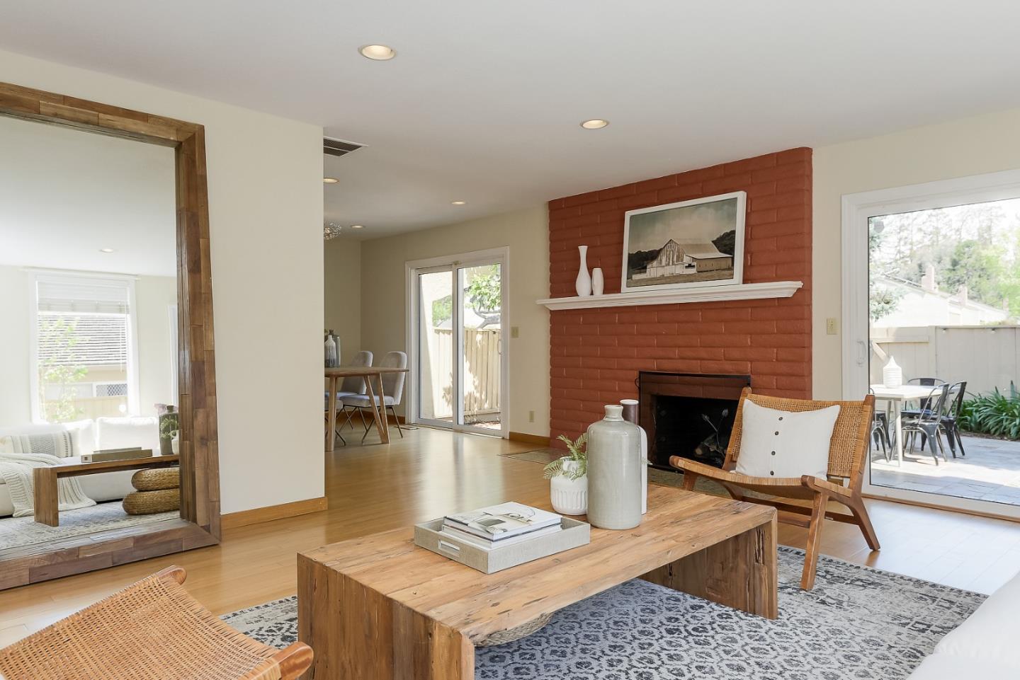 Detail Gallery Image 5 of 38 For 1058 Miller Ave, San Jose,  CA 95129 - 3 Beds | 2/1 Baths