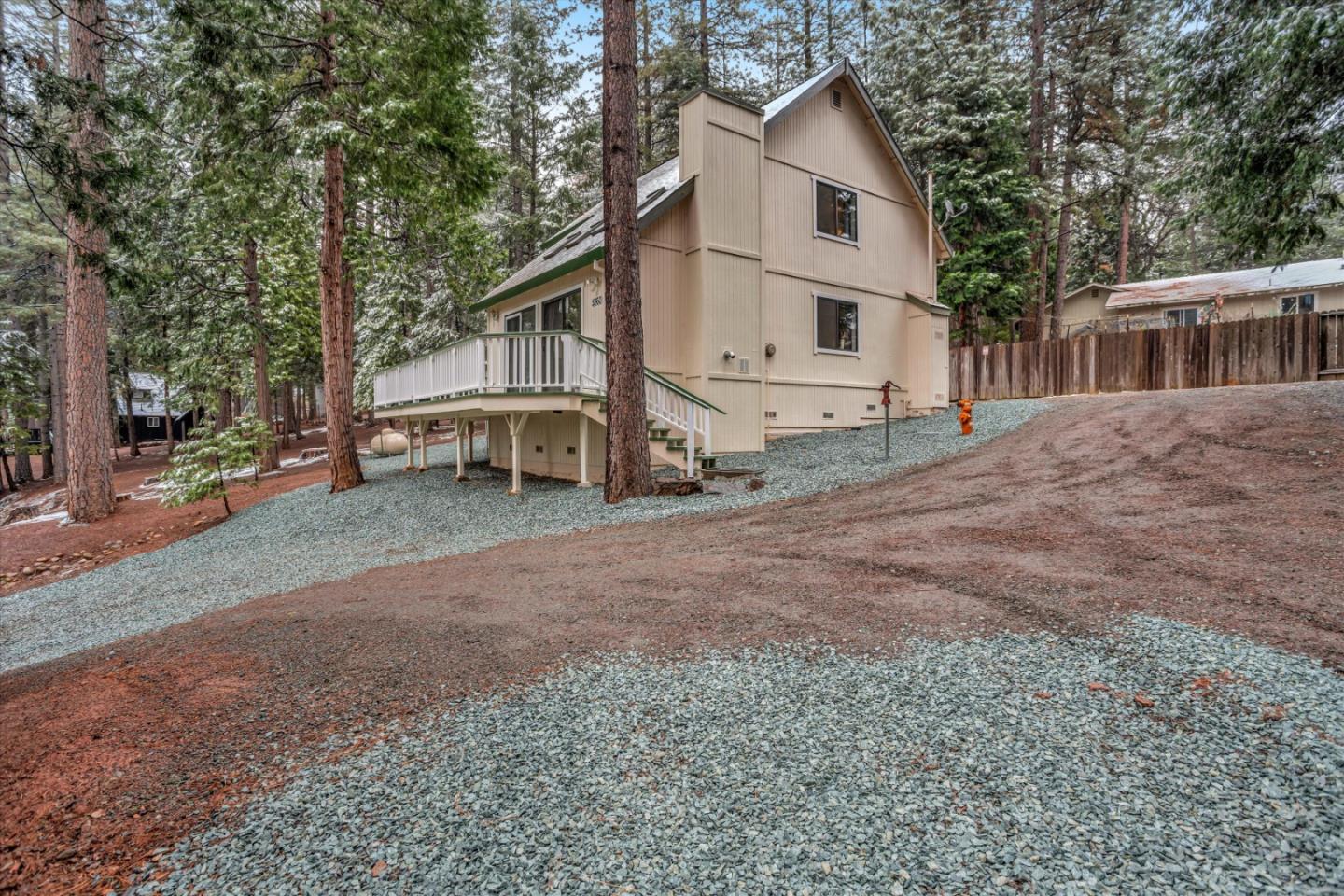 Detail Gallery Image 3 of 46 For 5360 Pine Ridge Dr, Grizzly Flats,  CA 95636 - 3 Beds | 1/1 Baths