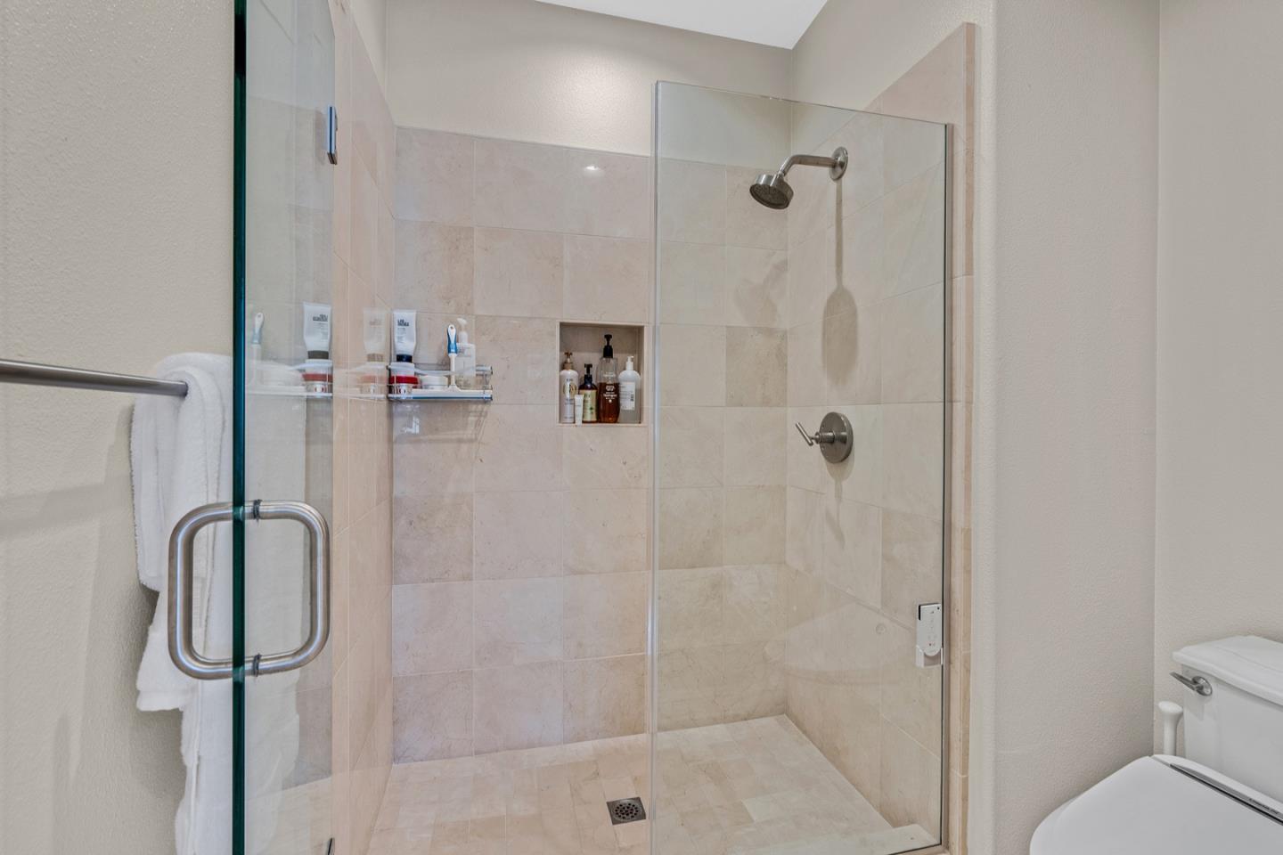 Detail Gallery Image 23 of 44 For 117 Sonoma Ter, Mountain View,  CA 94043 - 3 Beds | 2/1 Baths