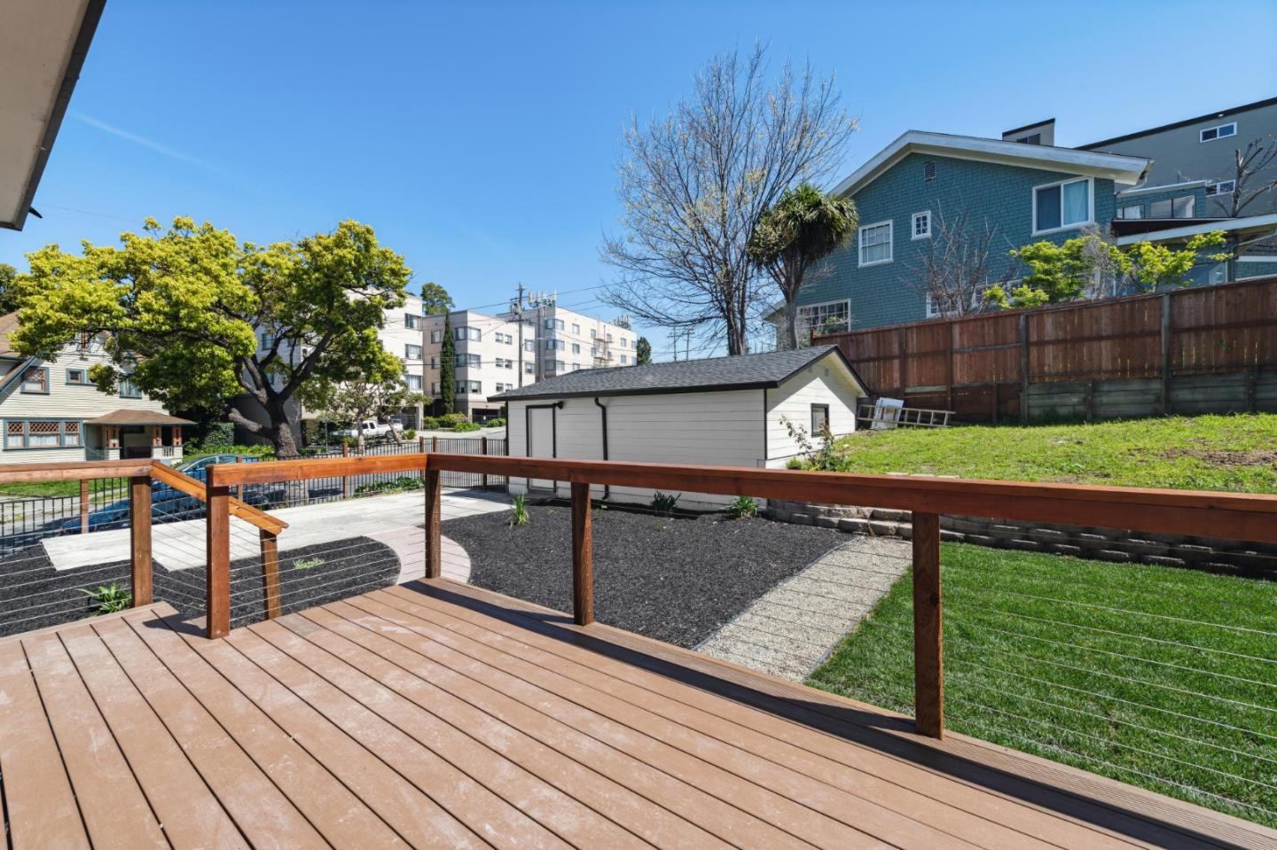 Detail Gallery Image 13 of 65 For 252 Euclid Ave, Oakland,  CA 94610 - 4 Beds | 4/1 Baths