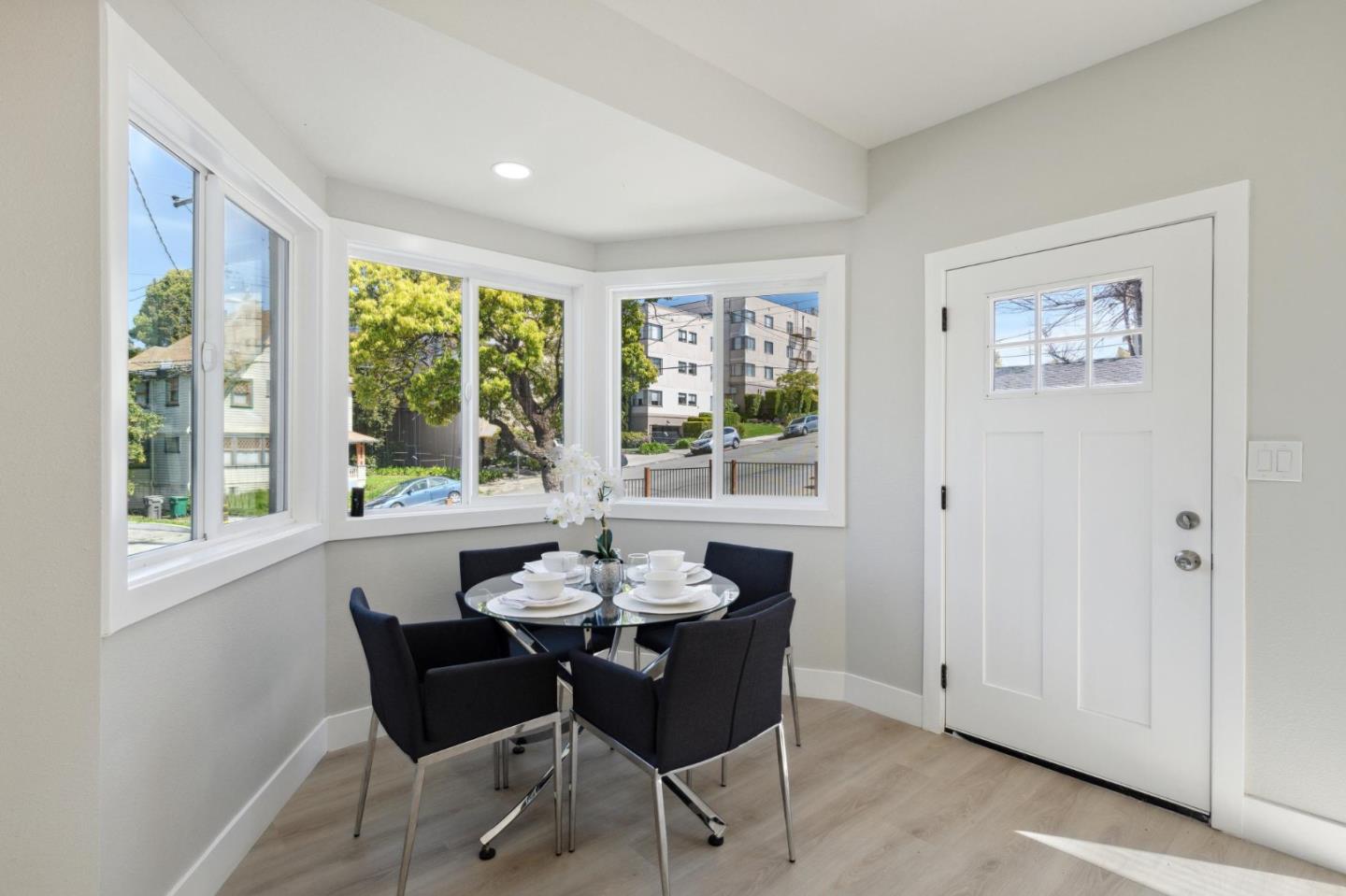 Detail Gallery Image 33 of 65 For 252 Euclid Ave, Oakland,  CA 94610 - 4 Beds | 4/1 Baths