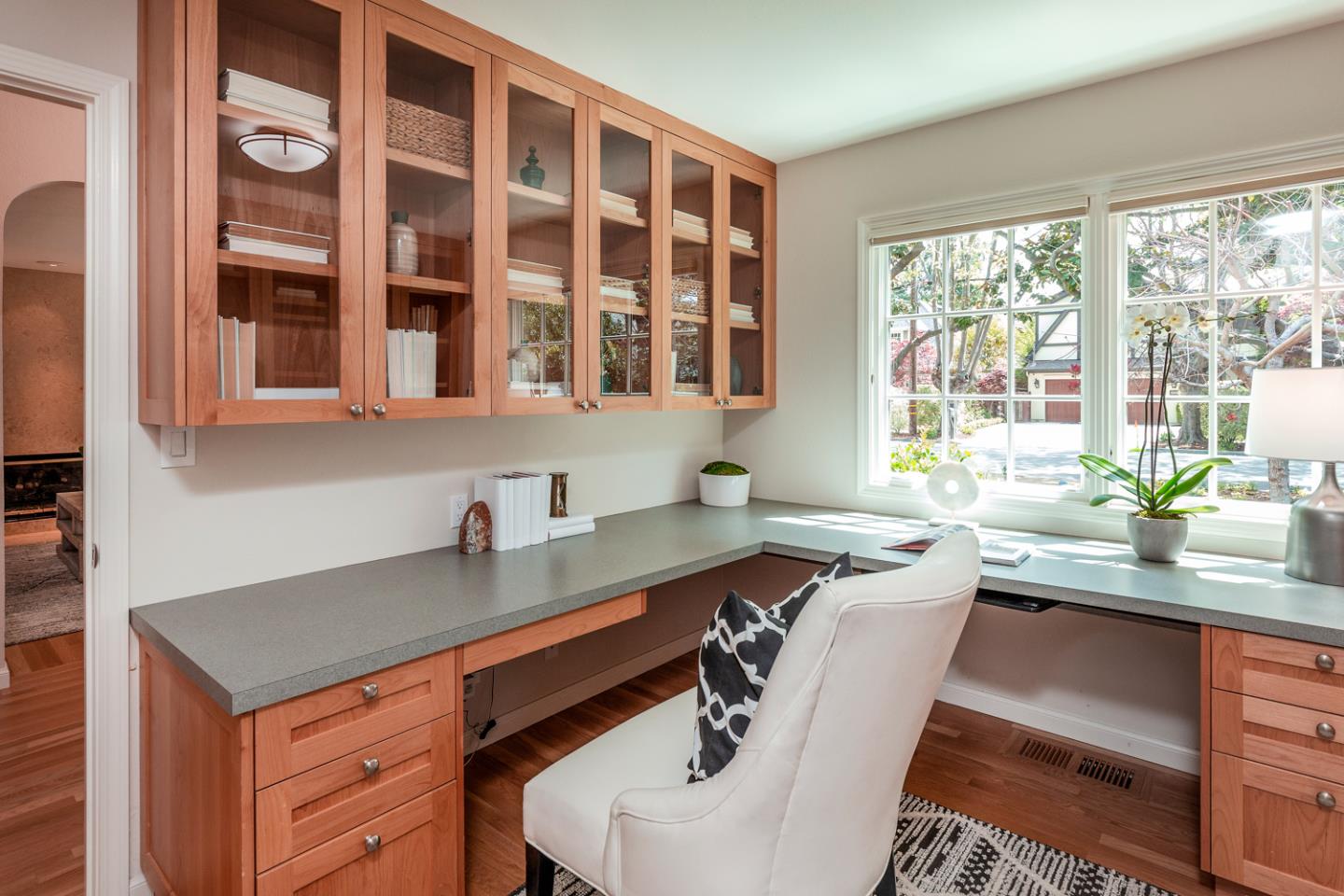 Detail Gallery Image 13 of 29 For 822 College Ave, Menlo Park,  CA 94025 - 4 Beds | 2/1 Baths