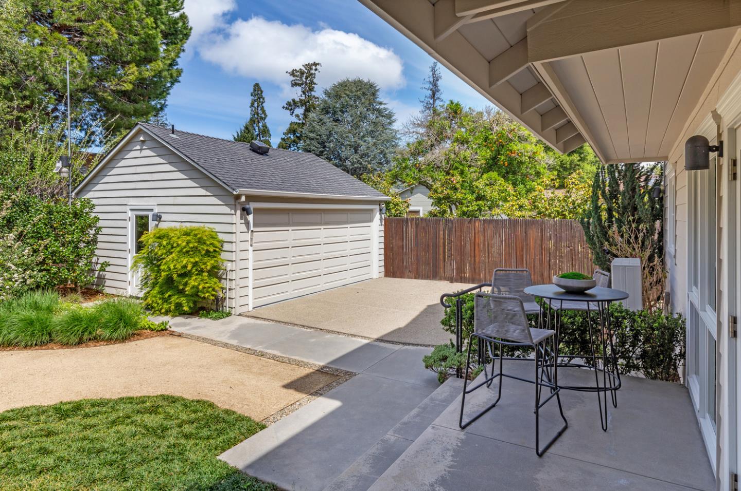 Detail Gallery Image 27 of 29 For 822 College Ave, Menlo Park,  CA 94025 - 4 Beds | 2/1 Baths