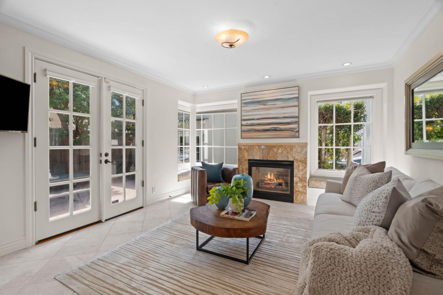 Detail Gallery Image 18 of 44 For 260 Miramonte Ave, Palo Alto,  CA 94306 - 4 Beds | 3/2 Baths