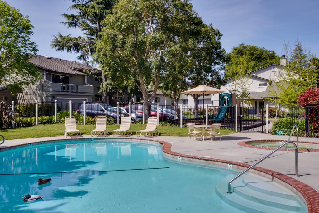 Detail Gallery Image 15 of 18 For 217 Ada Ave #53,  Mountain View,  CA 94043 - 2 Beds | 2 Baths