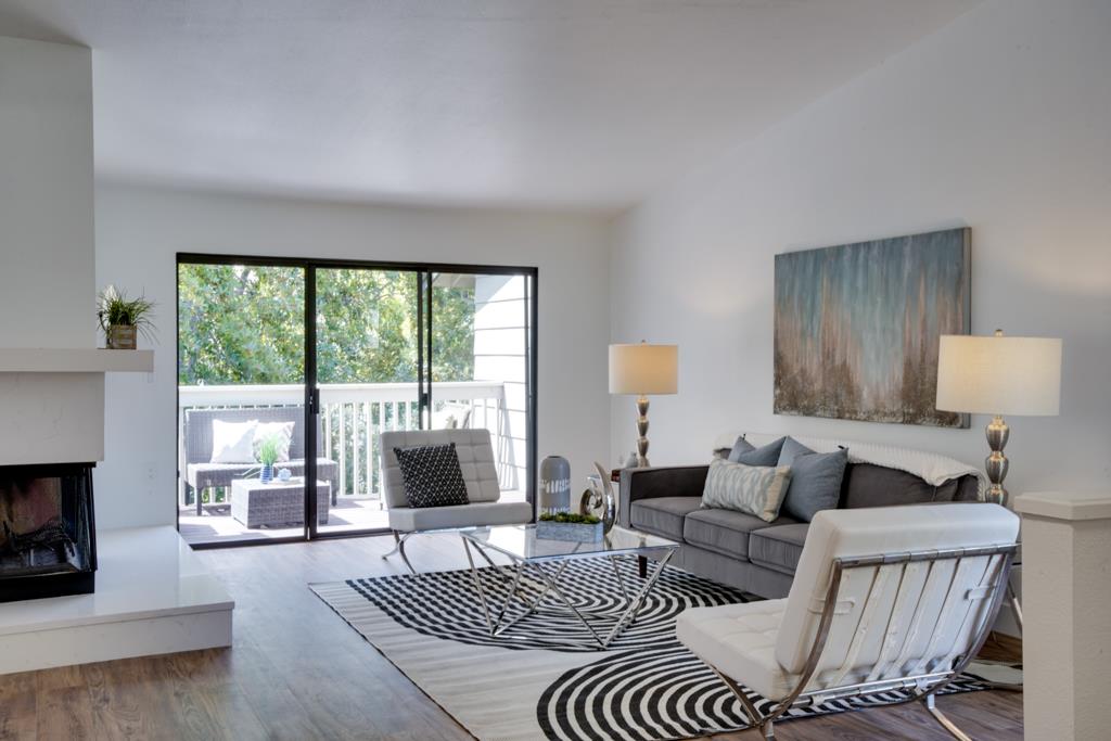 Detail Gallery Image 3 of 18 For 217 Ada Ave #53,  Mountain View,  CA 94043 - 2 Beds | 2 Baths