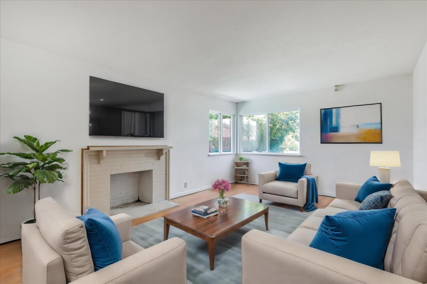 Detail Gallery Image 8 of 33 For 2150 Francis Ave, Santa Clara,  CA 95051 - 3 Beds | 2 Baths