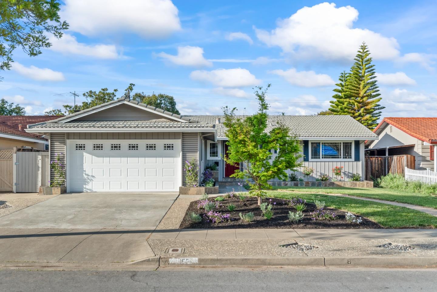 Photo of 1155 Viscaino Ave in Sunnyvale, CA