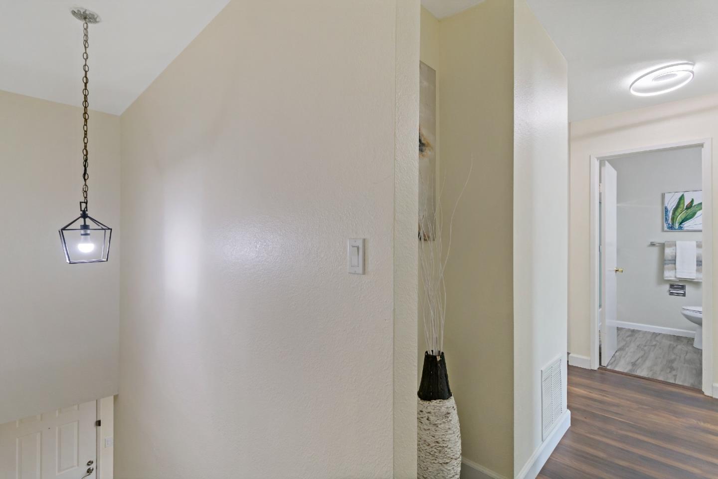 Detail Gallery Image 26 of 63 For 3833 Meeks Ter, Fremont,  CA 94538 - 3 Beds | 2/1 Baths