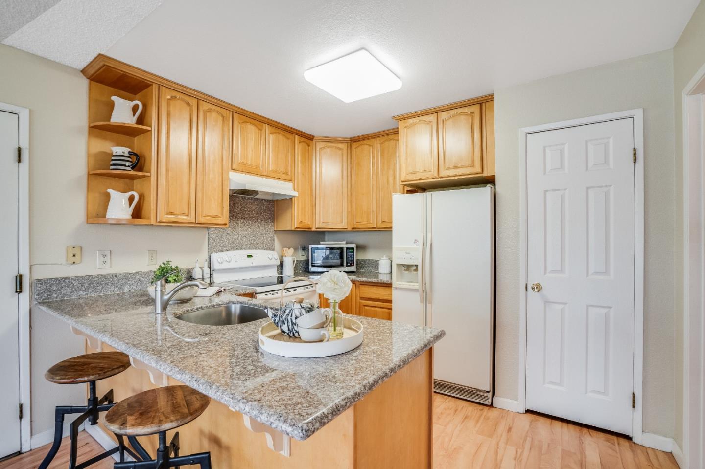 Detail Gallery Image 13 of 41 For 5454 Colony Green Dr, San Jose,  CA 95123 - 2 Beds | 2/1 Baths