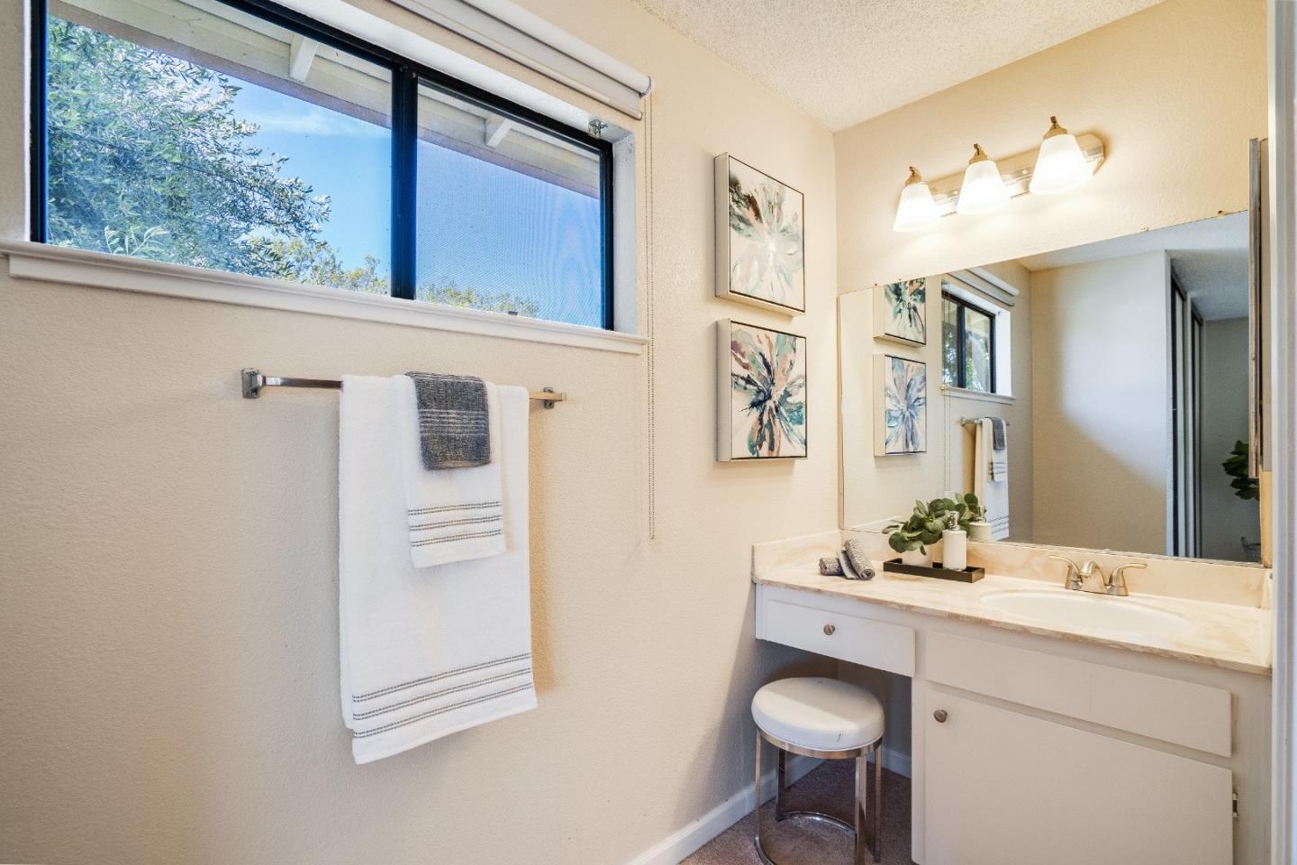 Detail Gallery Image 20 of 41 For 5454 Colony Green Dr, San Jose,  CA 95123 - 2 Beds | 2/1 Baths