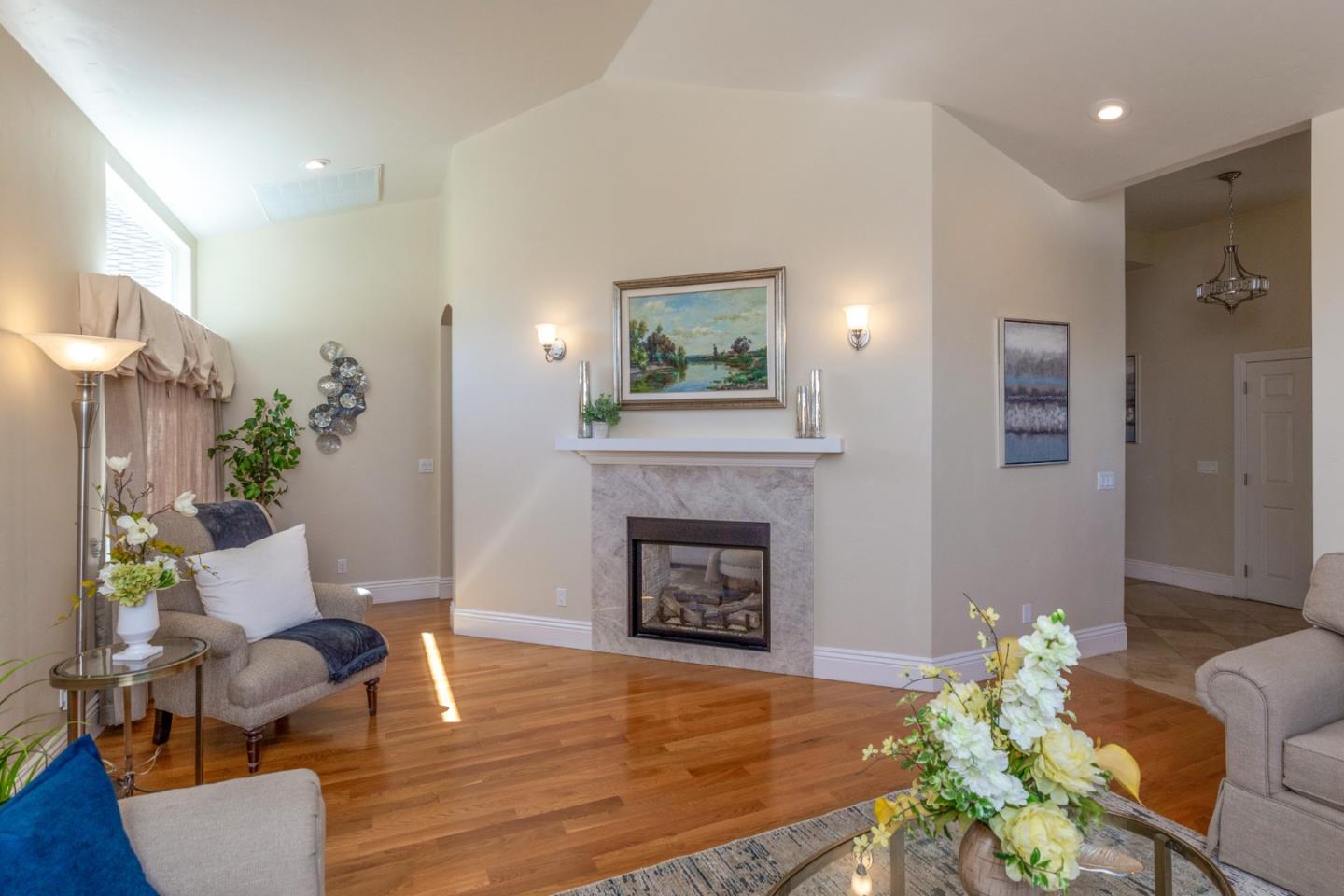 Detail Gallery Image 7 of 36 For 5143 El Roble Ct, San Jose,  CA 95118 - 4 Beds | 2/1 Baths