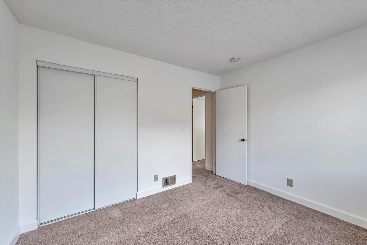 Detail Gallery Image 27 of 31 For 4777 Clydelle Ave #2,  San Jose,  CA 95124 - 2 Beds | 1 Baths