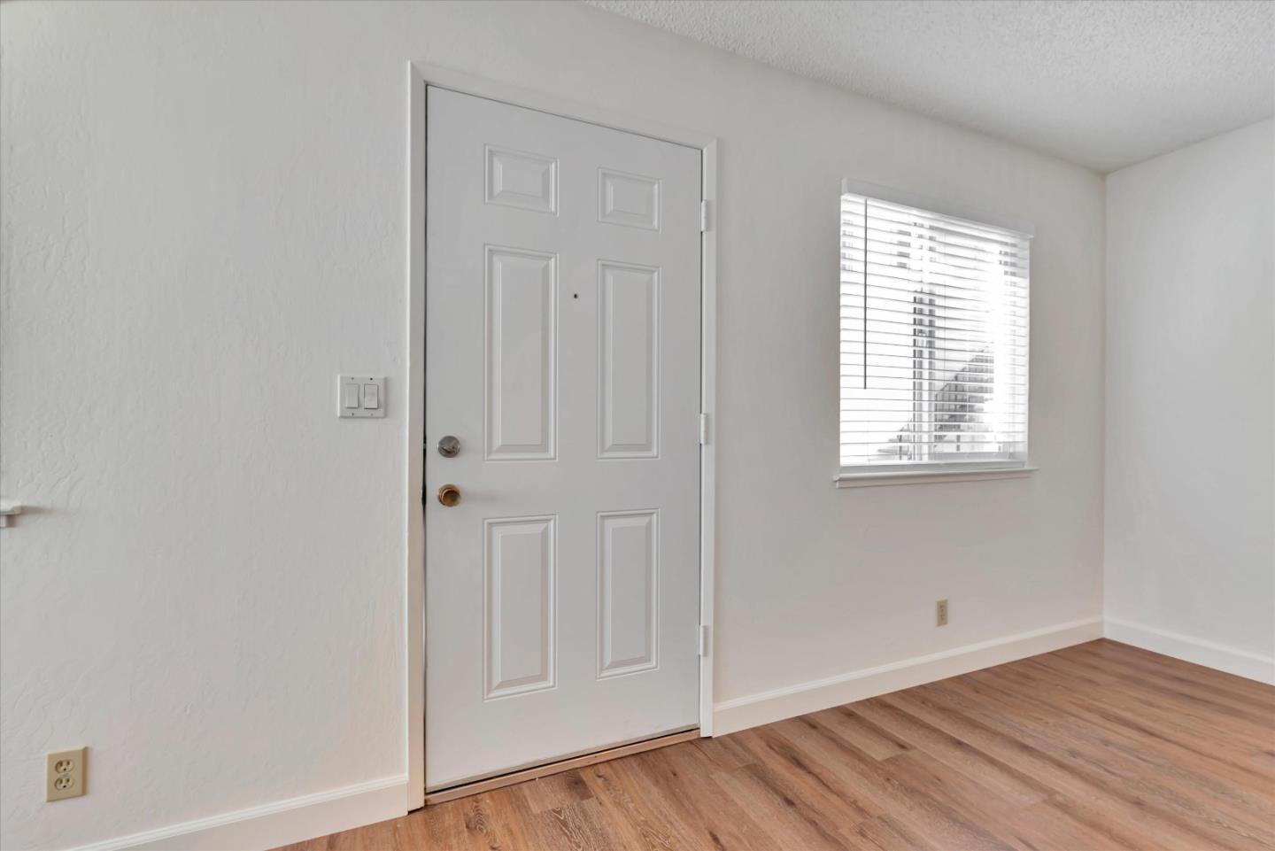 Detail Gallery Image 5 of 31 For 4777 Clydelle Ave #2,  San Jose,  CA 95124 - 2 Beds | 1 Baths