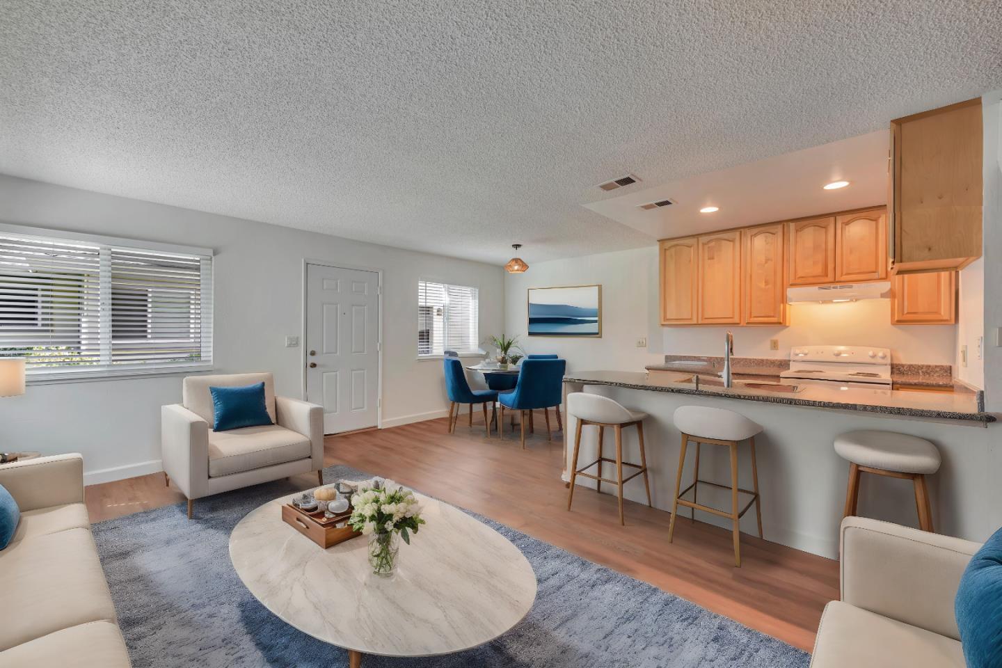 Detail Gallery Image 7 of 31 For 4777 Clydelle Ave #2,  San Jose,  CA 95124 - 2 Beds | 1 Baths