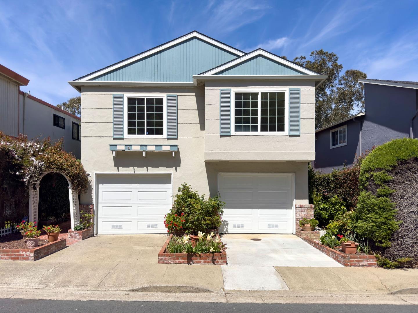 Photo of 524 Southhill Blvd in Daly City, CA